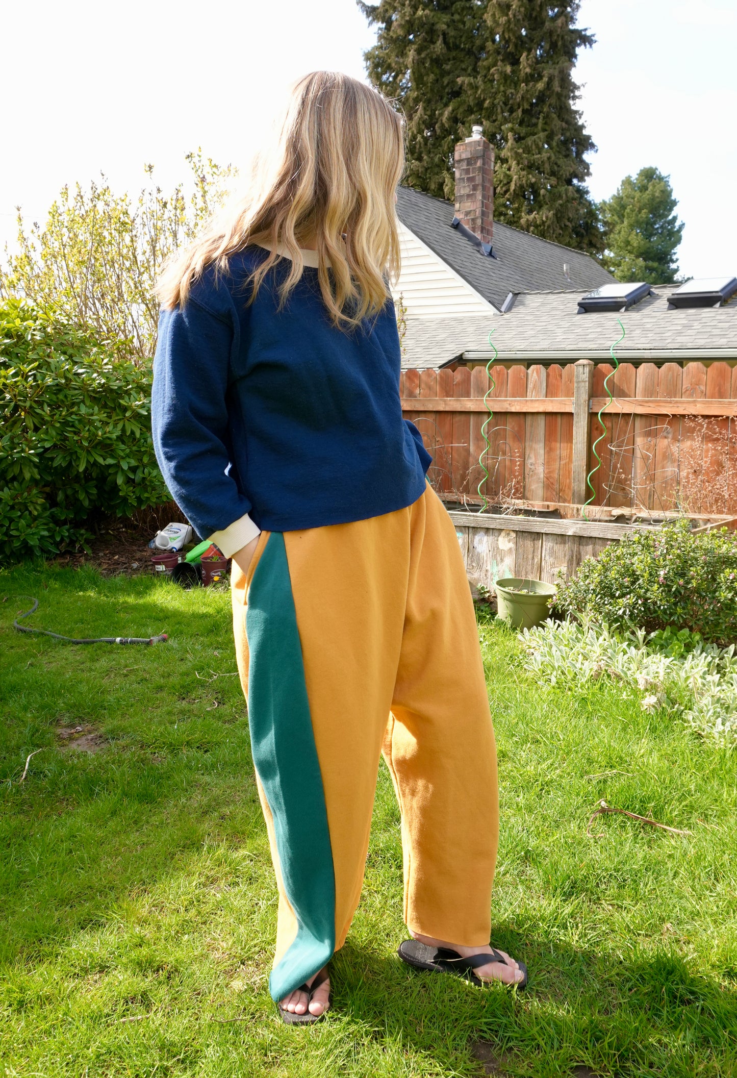 Reworked Sweatshirt #1 (Navy)