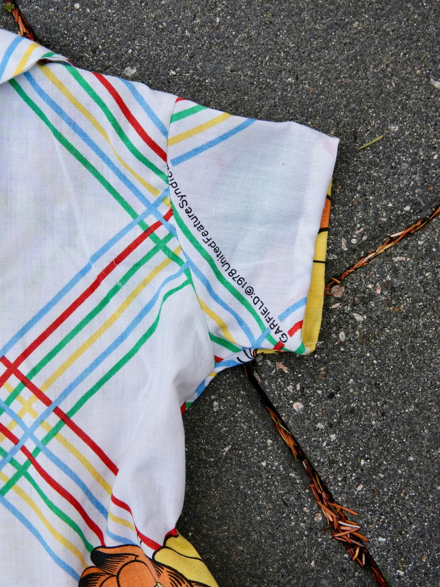 Party Time Fancy Shirt 🎉 Garfield (2T/3T)