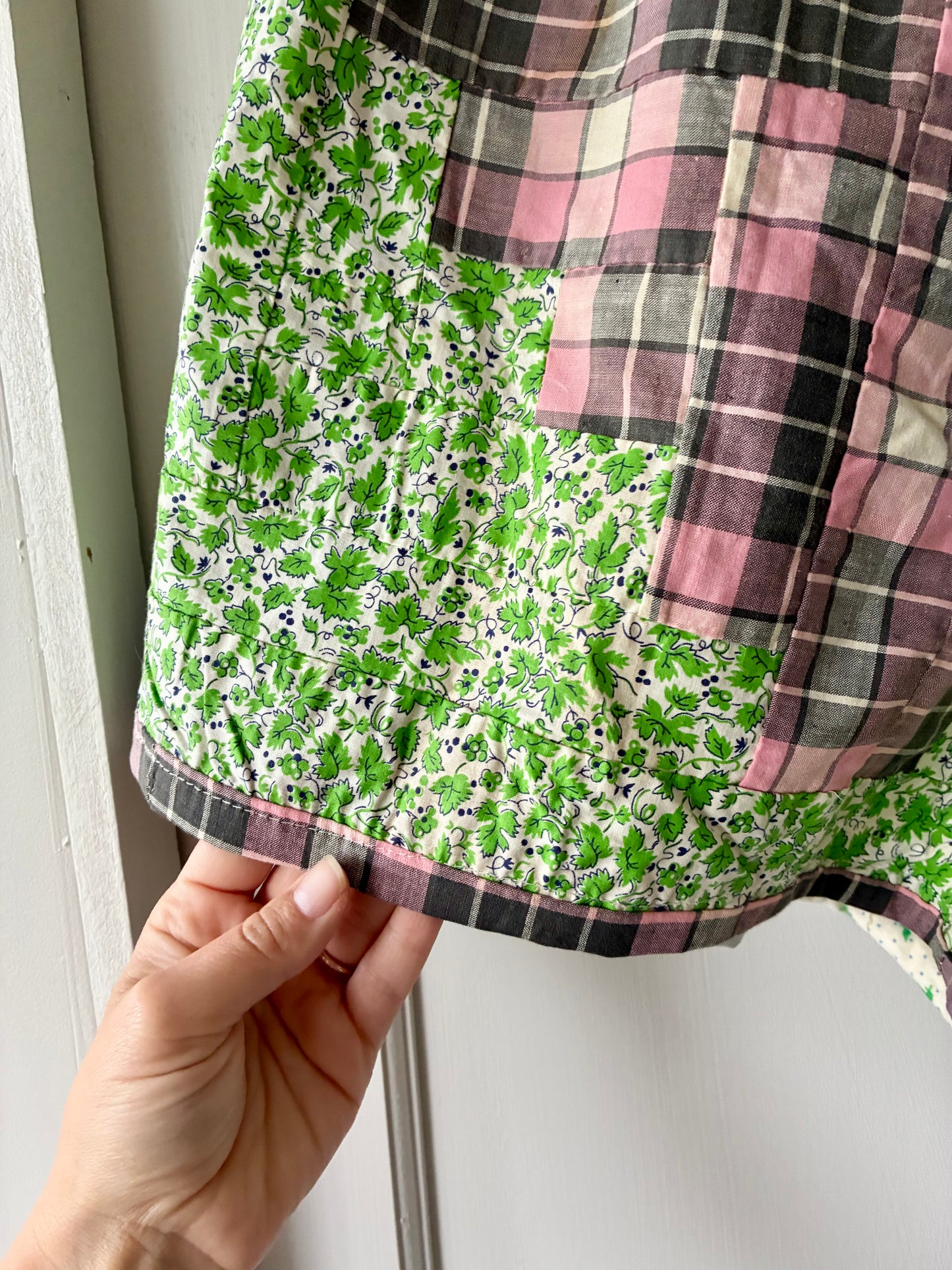 Quilt Top Shorts (L/XL)