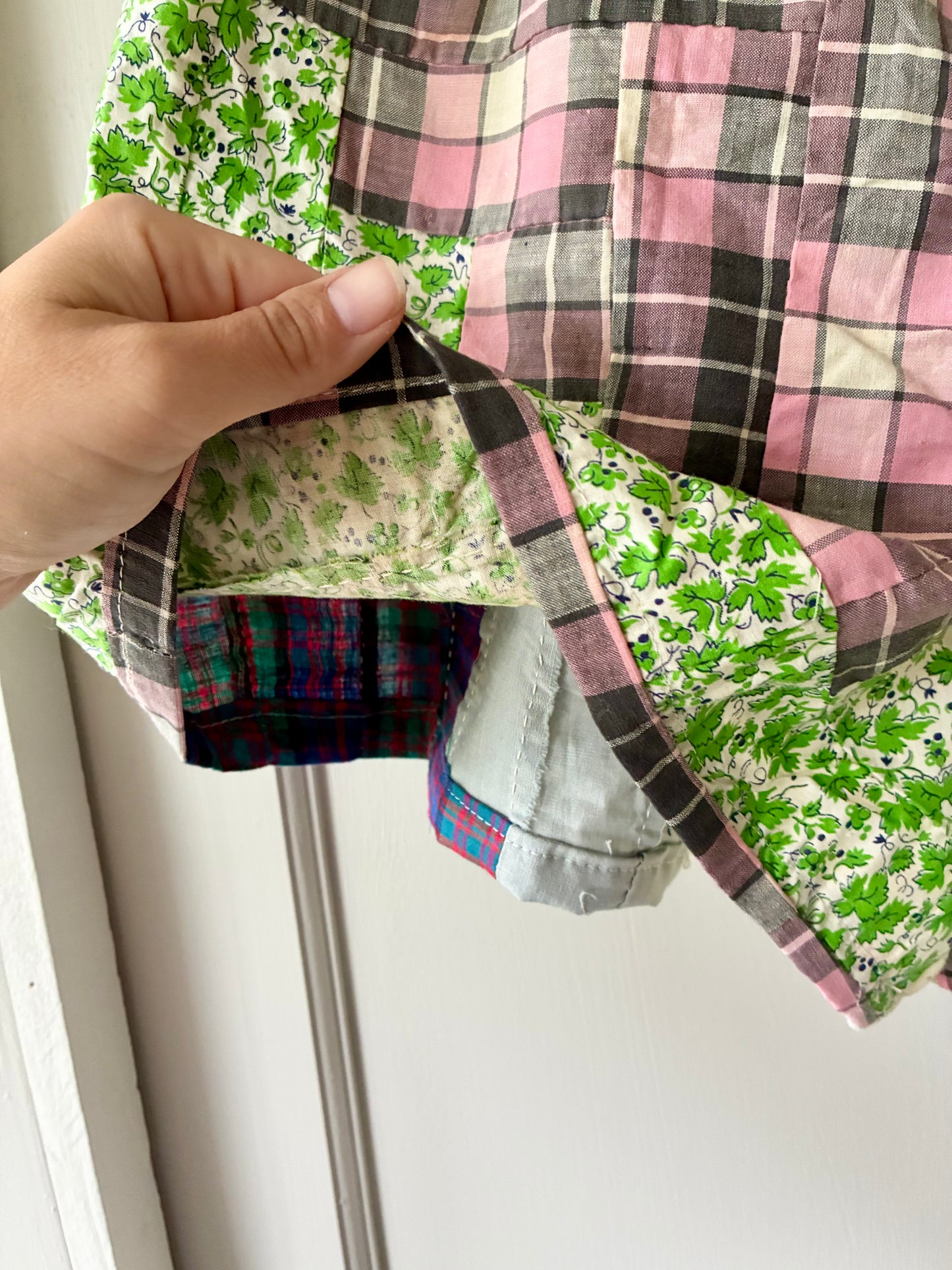 Quilt Top Shorts (L/XL)