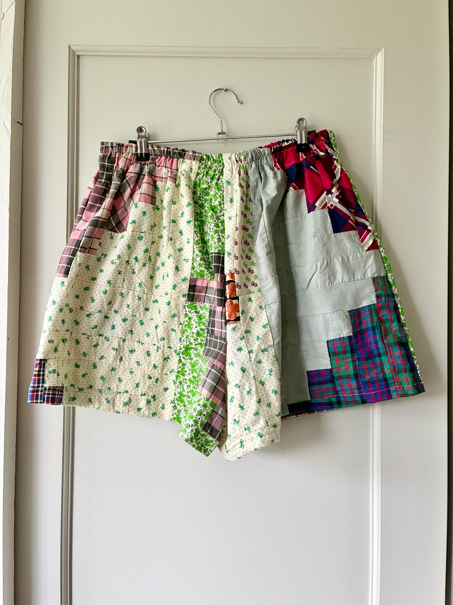 Quilt Top Shorts (L/XL)