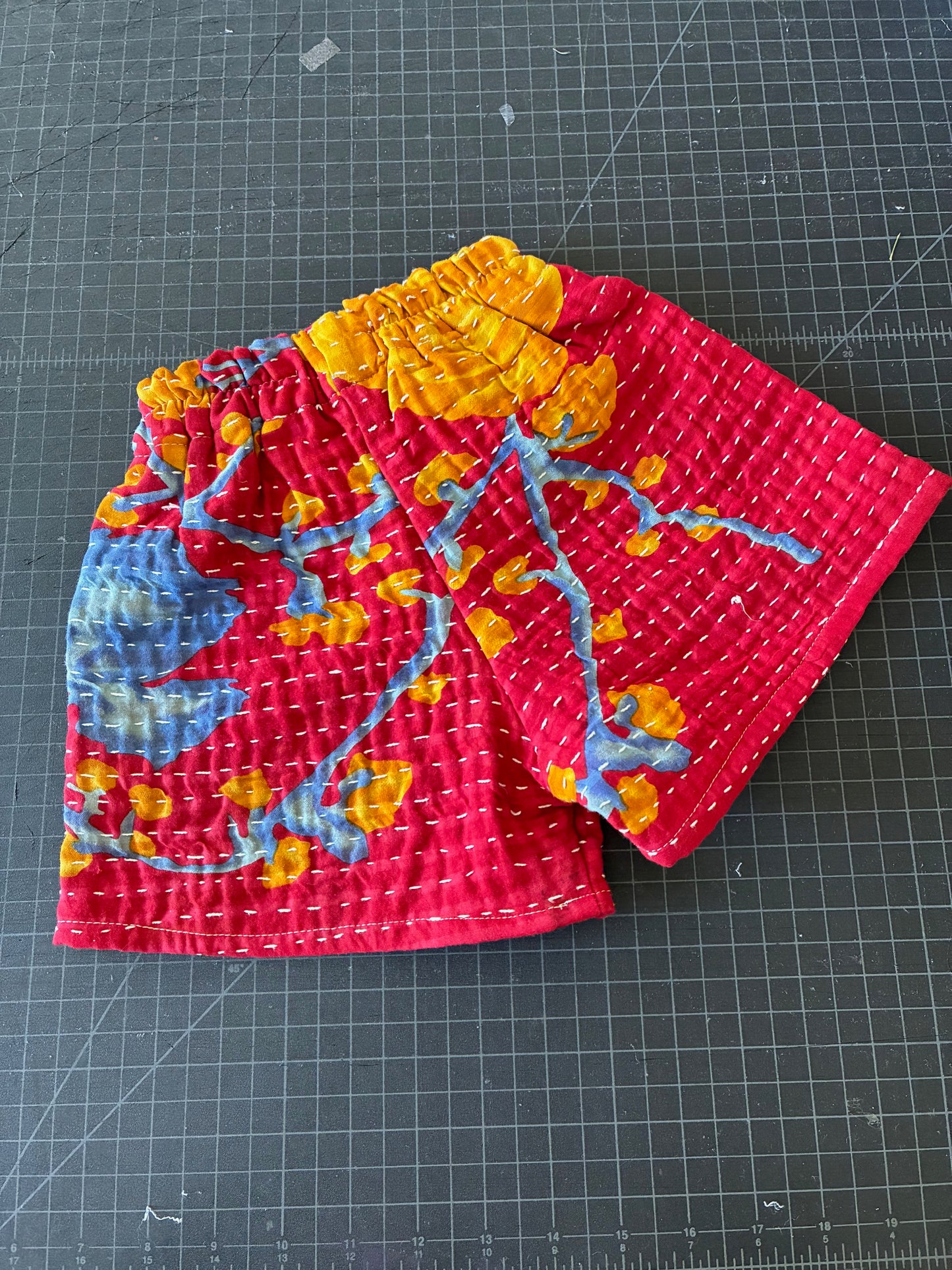 Play Shorts (1/2Y)