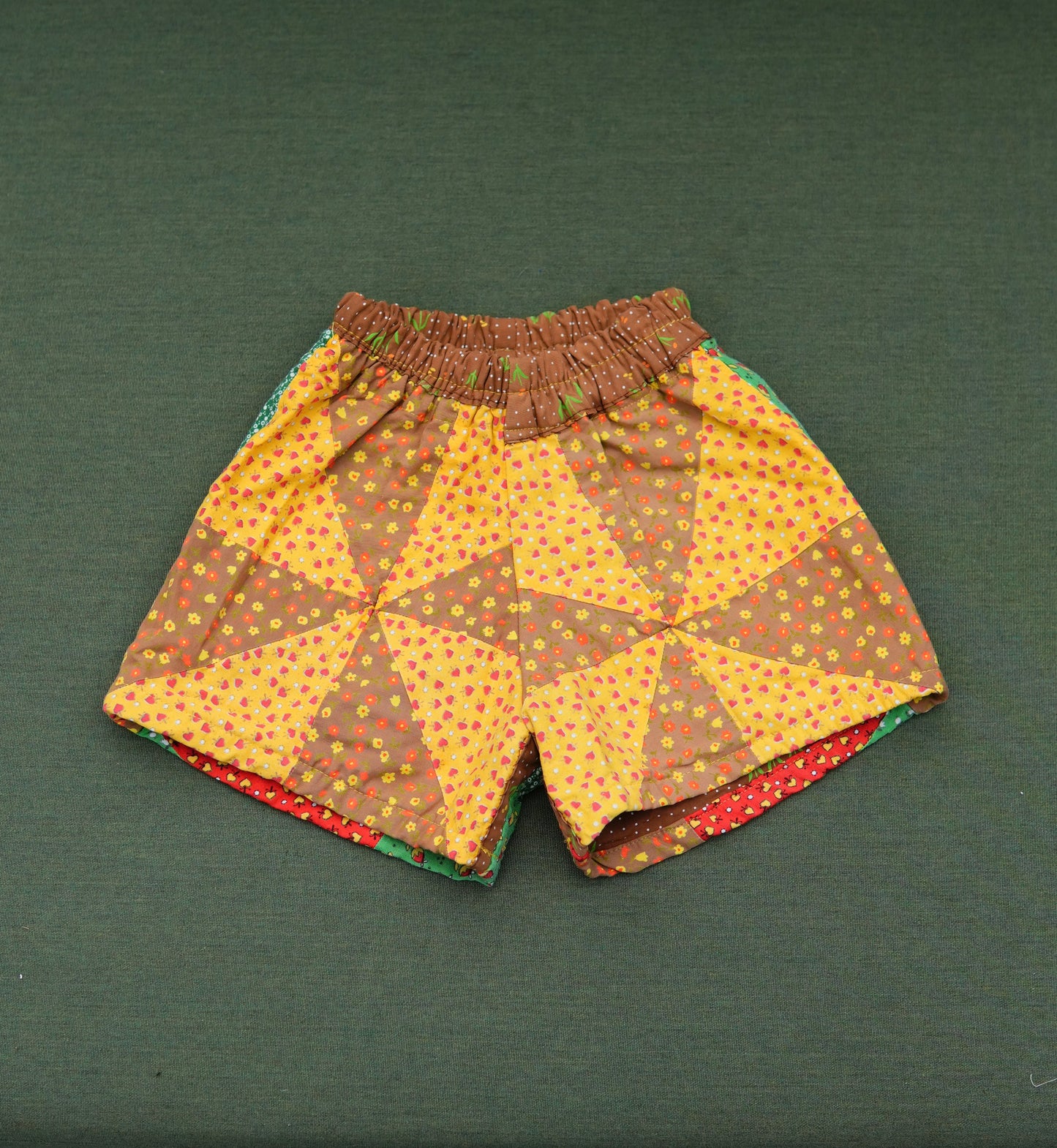 Play Shorts (1/2Y)