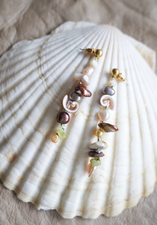 Pearly Drops with Shell and Stone