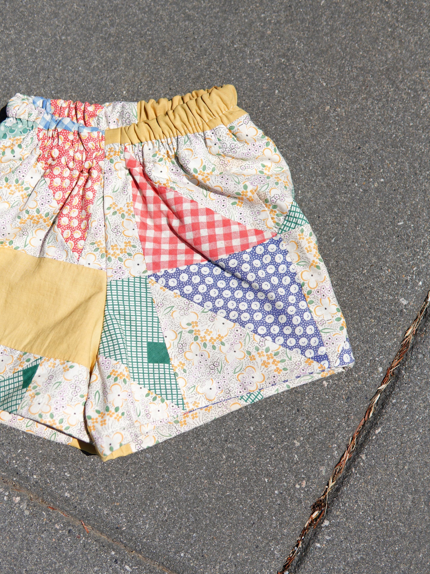 Play Shorts (1/2Y)