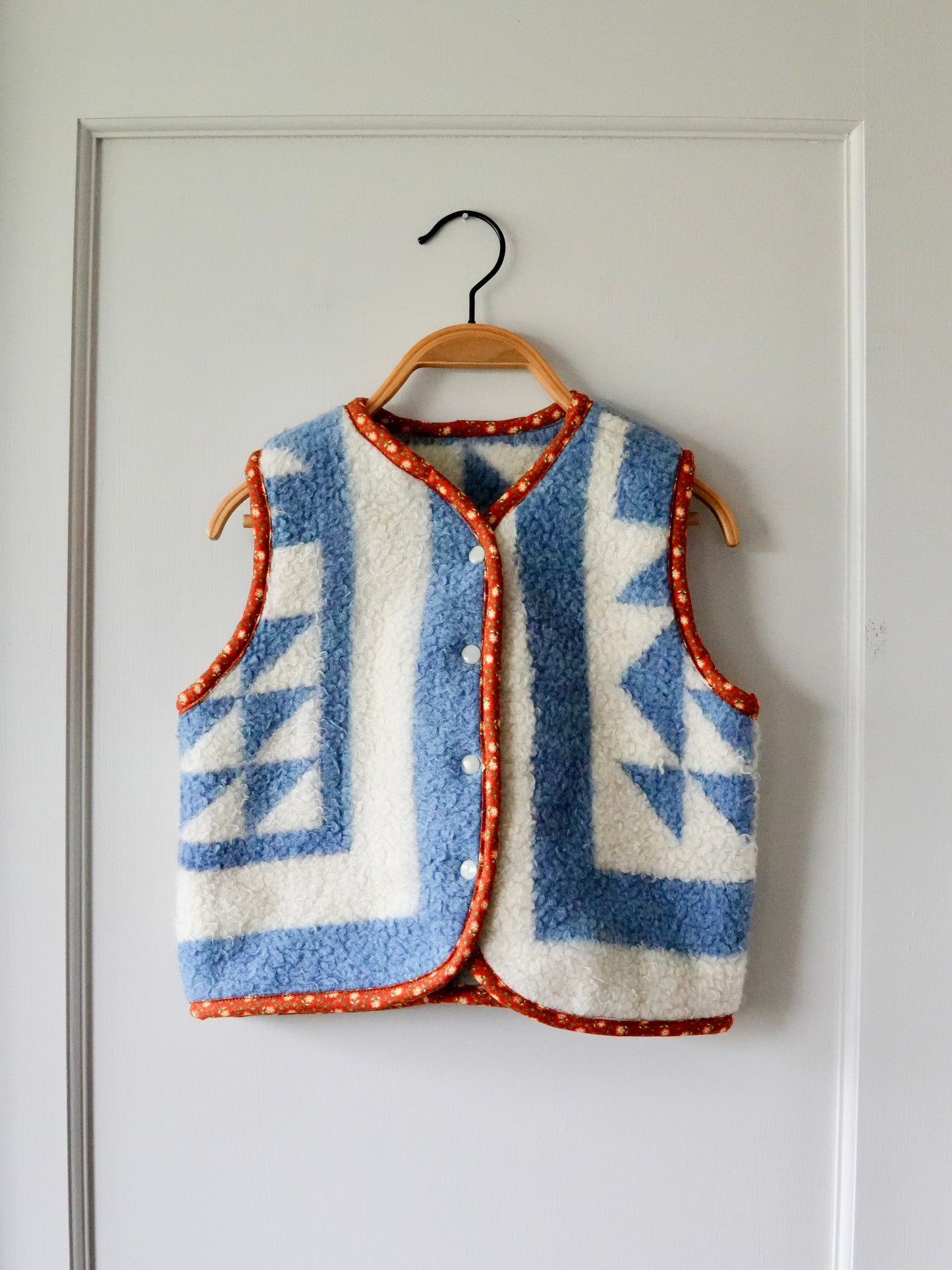 Mini Blue and White Blanket Vest (4/5Y)