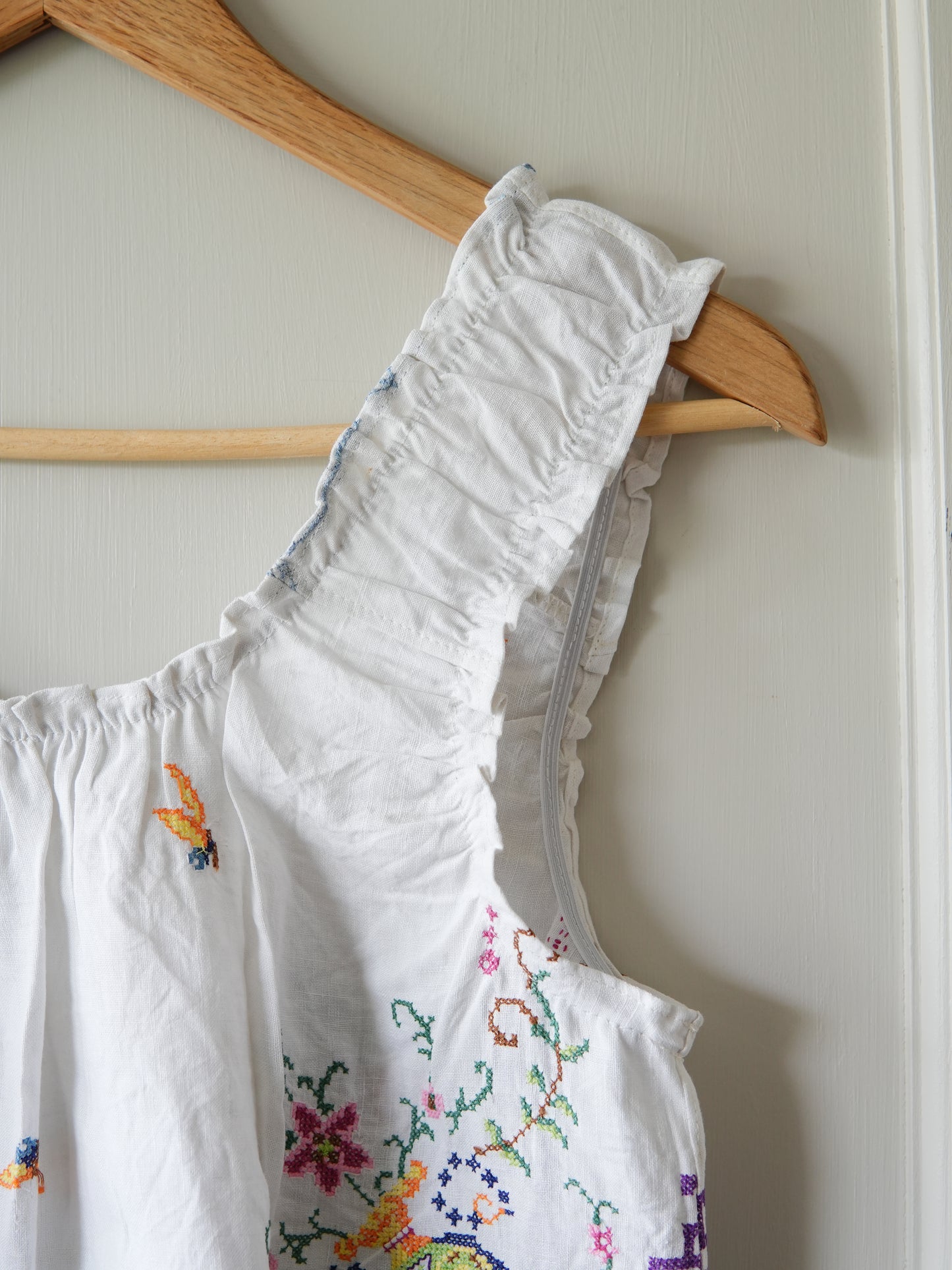 Vintage Linens Tank (S/M)