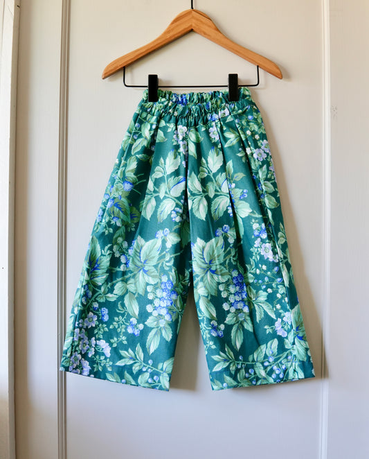 The Pleated Trouser (3/4y)