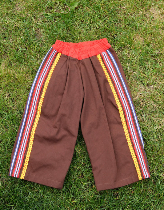 The Pleated Trim Trouser (3/4y)