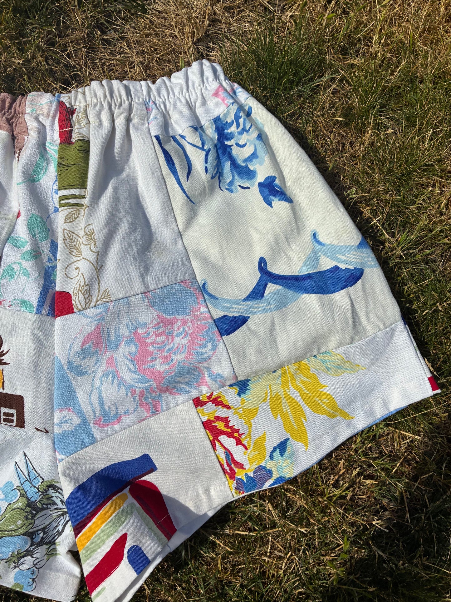 Patchwork Tablecloth Shorts (L/XL)