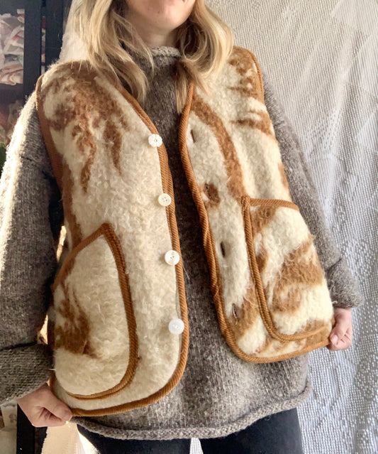 Wool Blanket Vest (L)